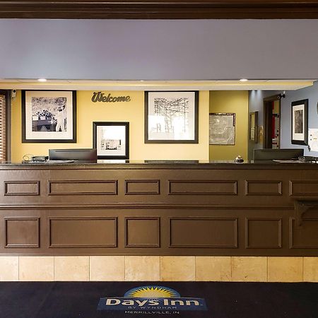 Days Inn & Suites By Wyndham Merrillville Bagian luar foto