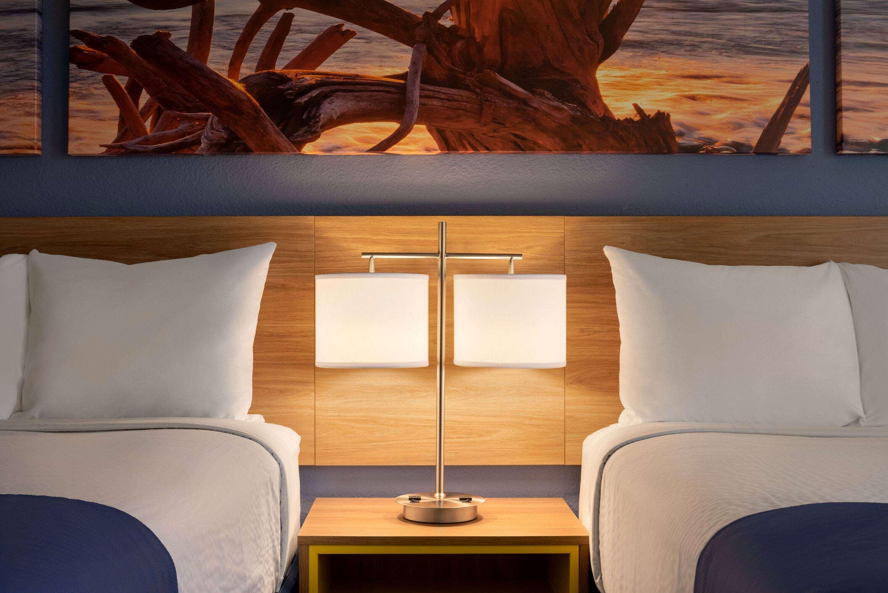 Days Inn & Suites By Wyndham Merrillville Bagian luar foto