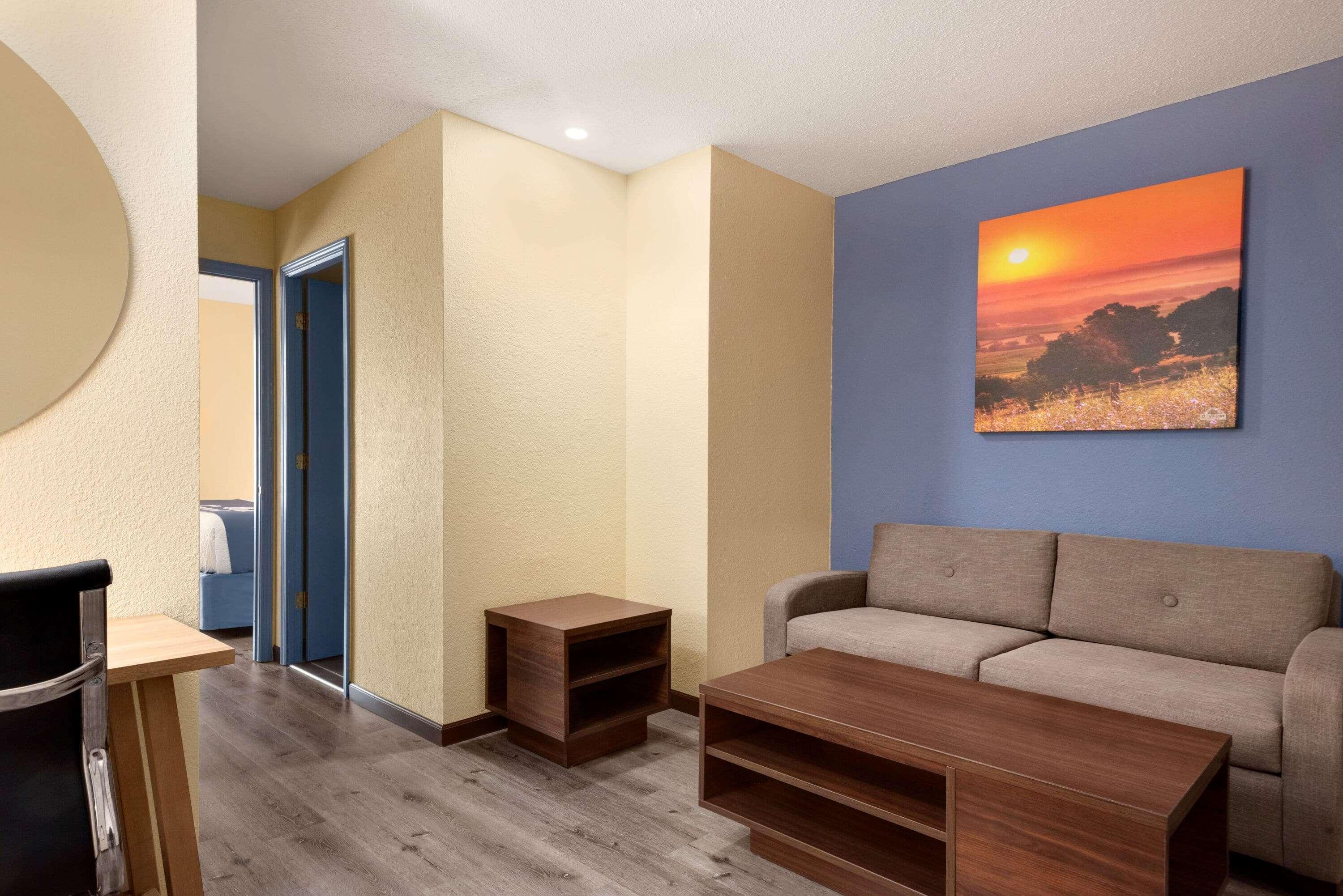 Days Inn & Suites By Wyndham Merrillville Bagian luar foto